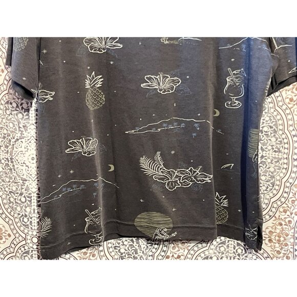 Travis Mathew Mens Hawaiian Print Polo Shirt Size M - Picture 7 of 12